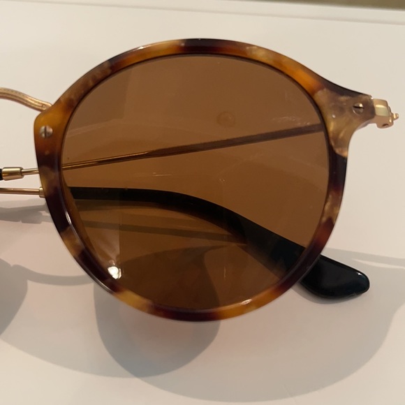 Ray Bans - Picture 4 of 4